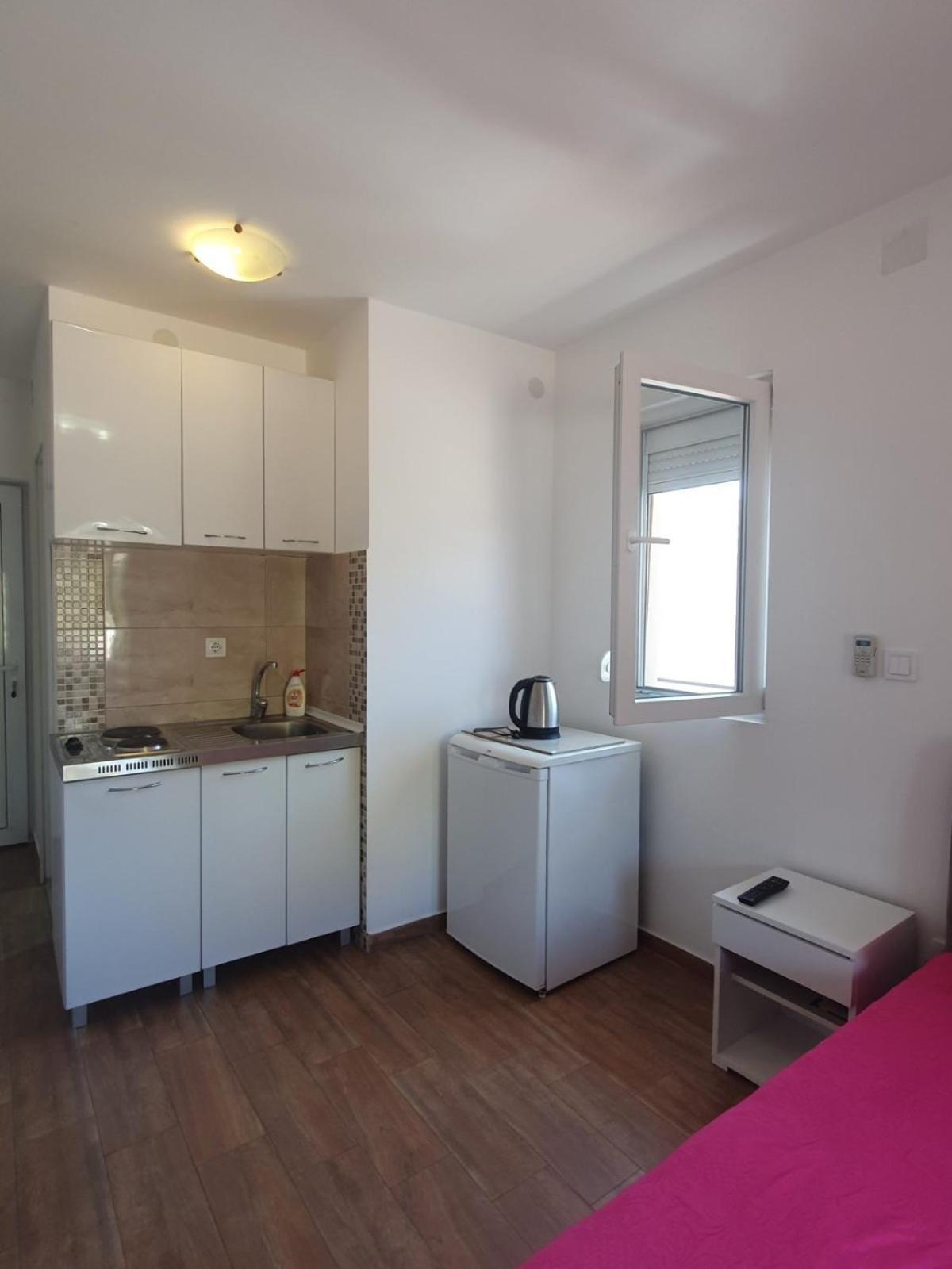 Apartments Luna Bar Dış mekan fotoğraf