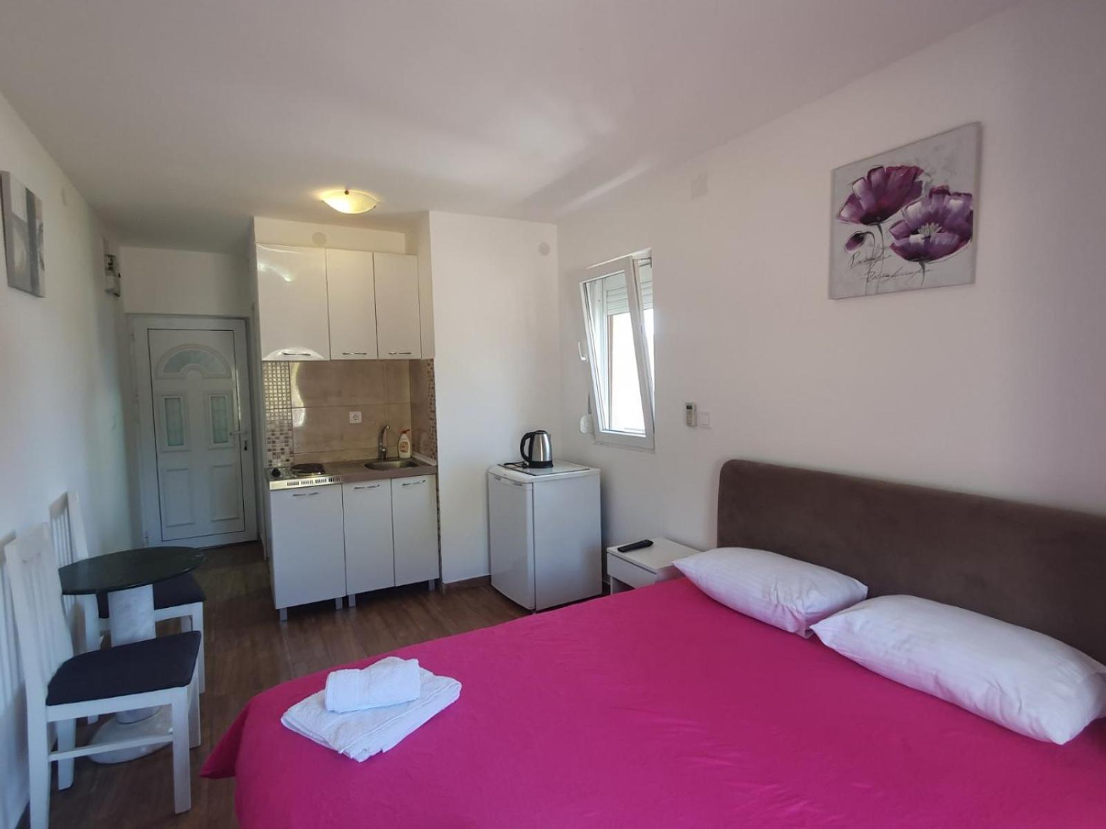 Apartments Luna Bar Dış mekan fotoğraf