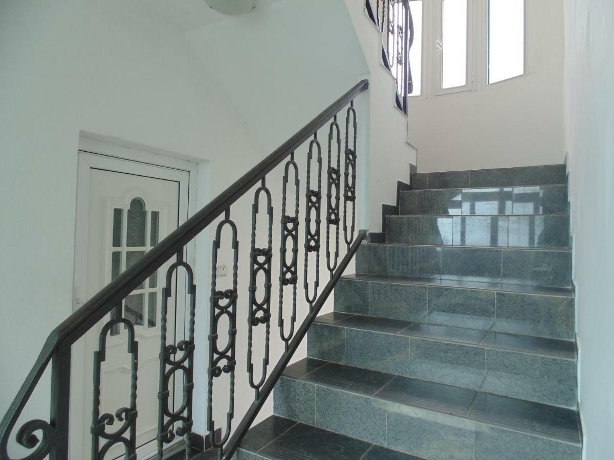 Apartments Luna Bar Dış mekan fotoğraf