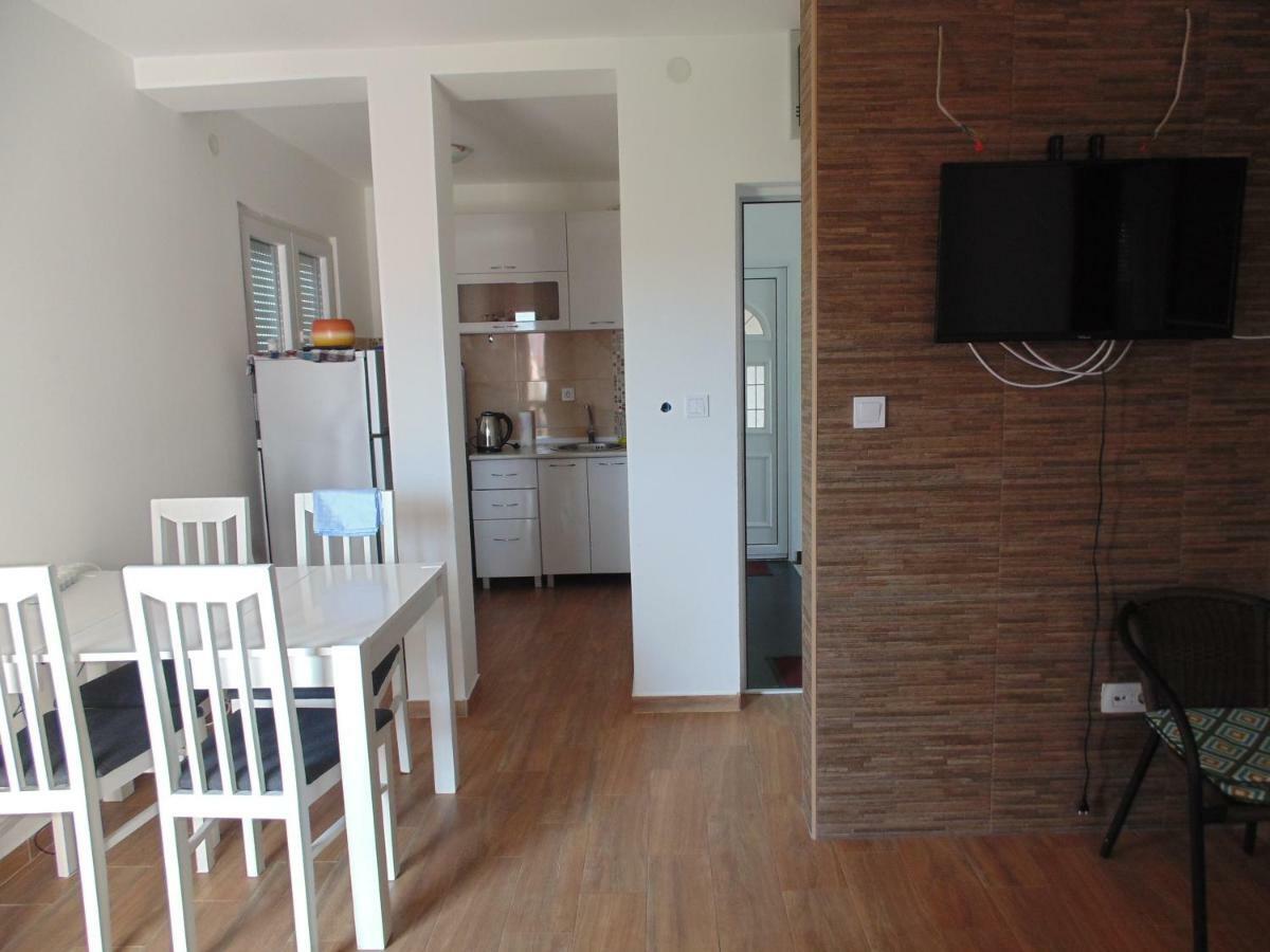 Apartments Luna Bar Dış mekan fotoğraf